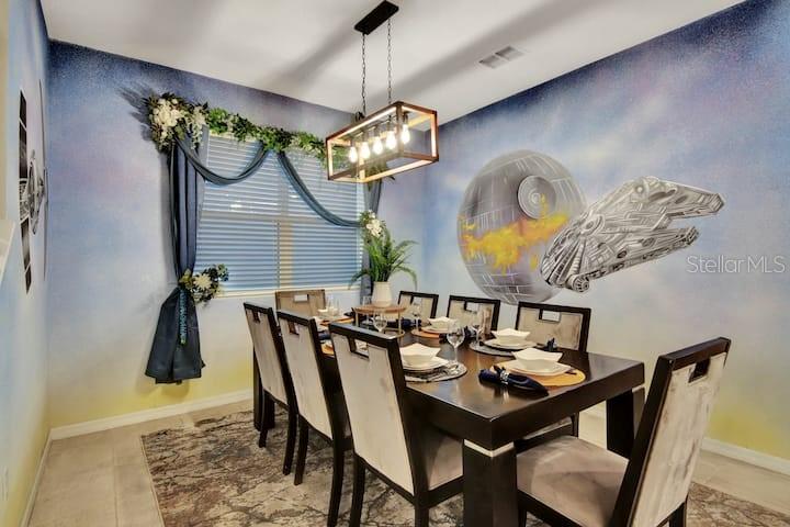 Image 4 of 62 For 1919 Tropical Palms Circle