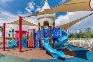 Image 48 of 62 For 1919 Tropical Palms Circle