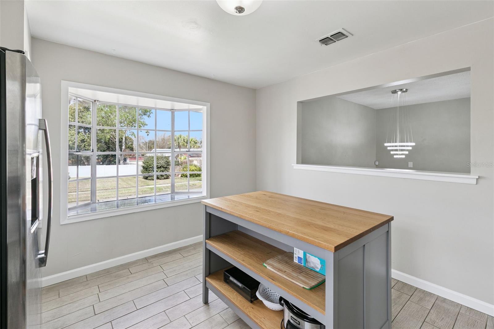 Image 16 of 35 For 489 Deerwood Avenue