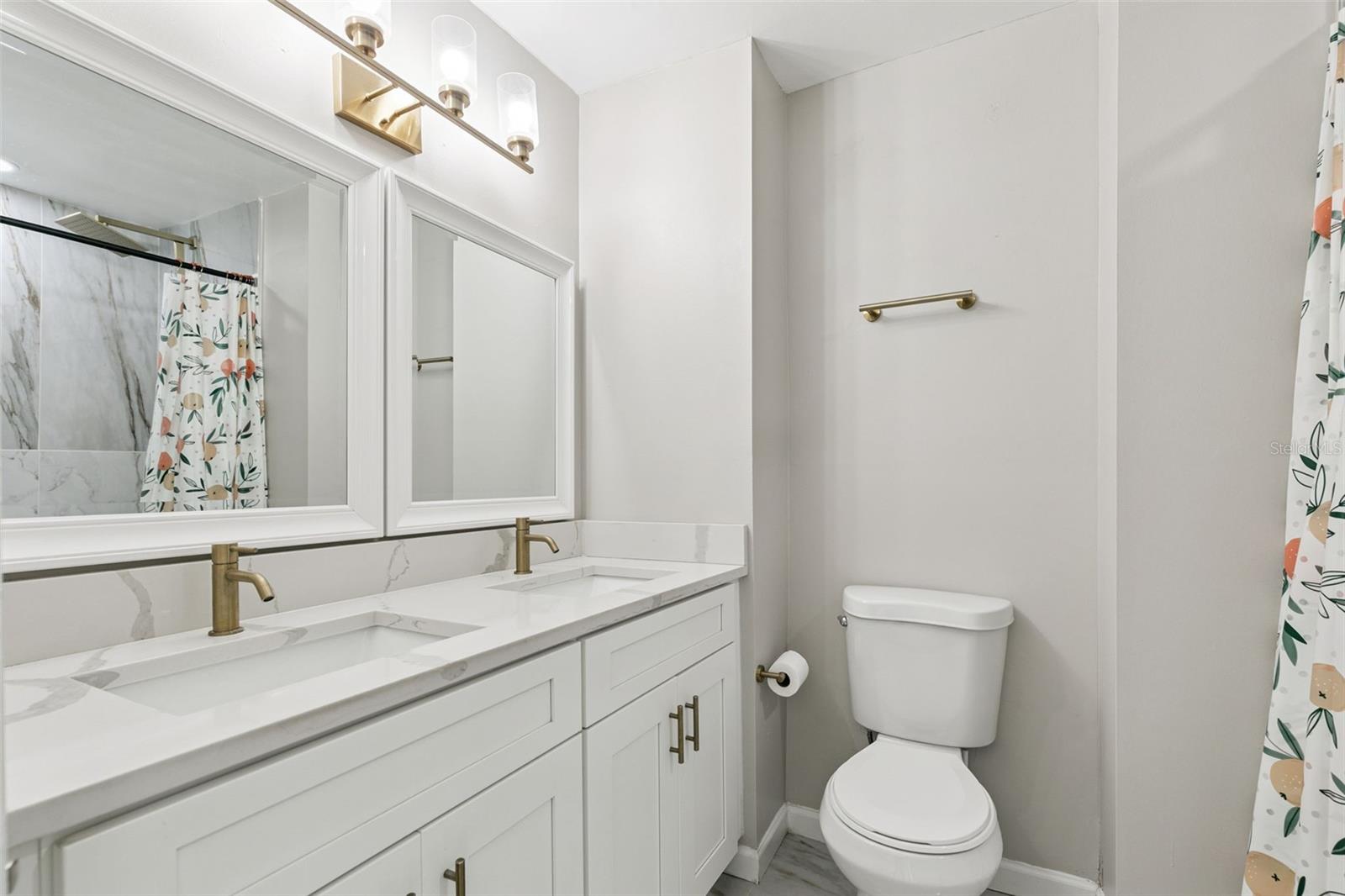 Image 29 of 35 For 489 Deerwood Avenue