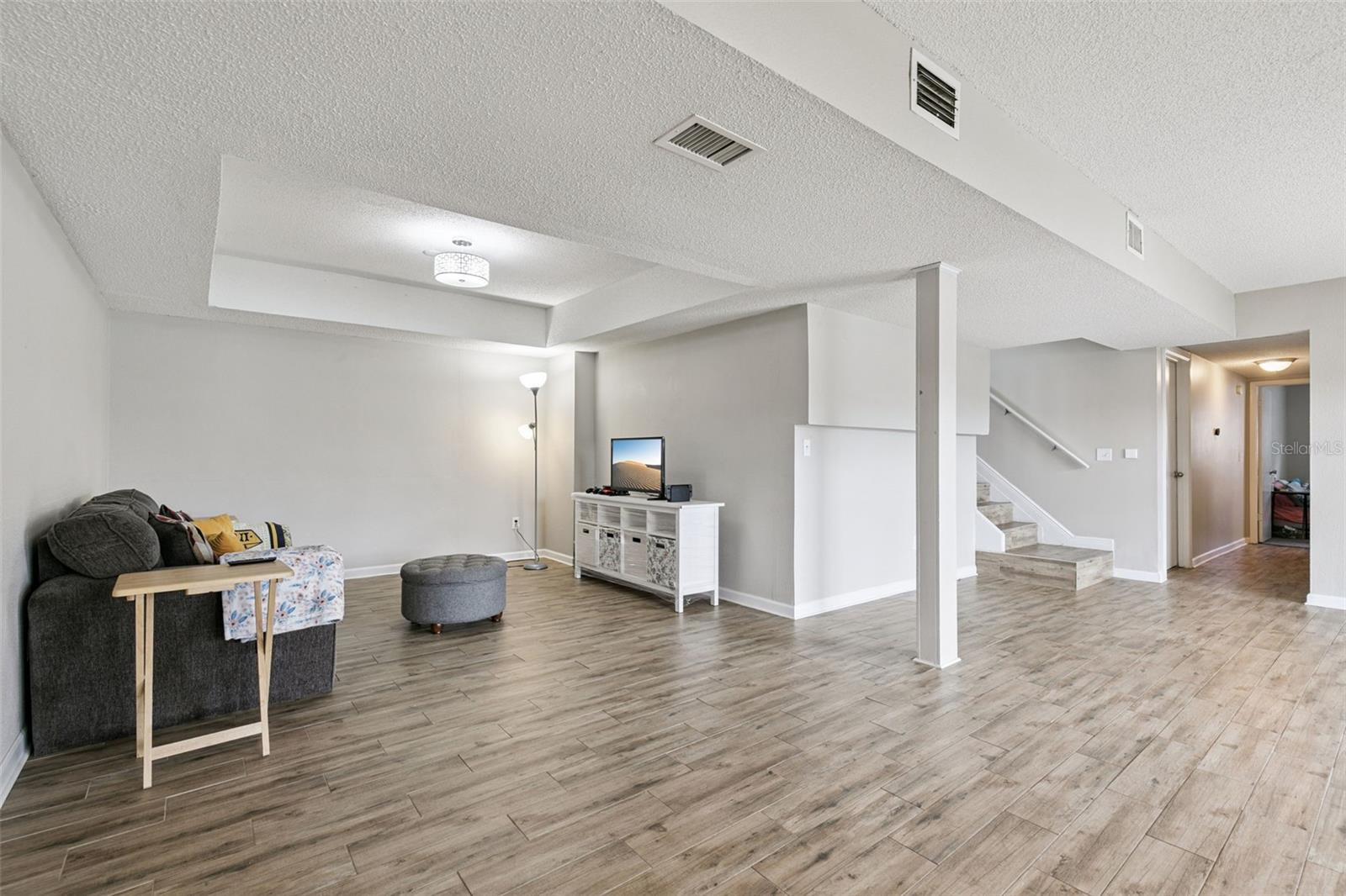 Image 5 of 35 For 489 Deerwood Avenue