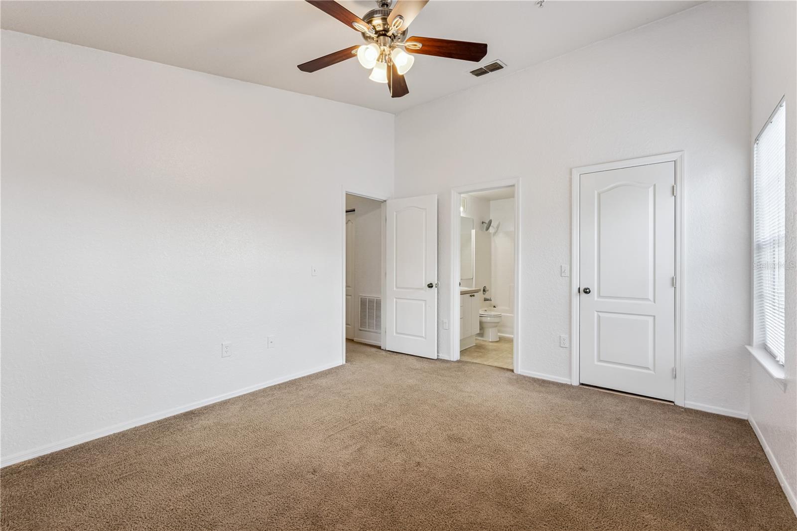 Image 15 of 27 For 3325 Kirkman Road 438