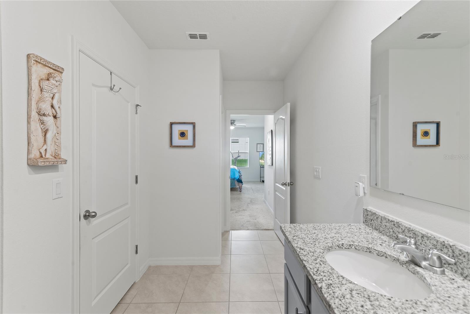 Image 17 of 31 For 3817 Heartleaf Lane