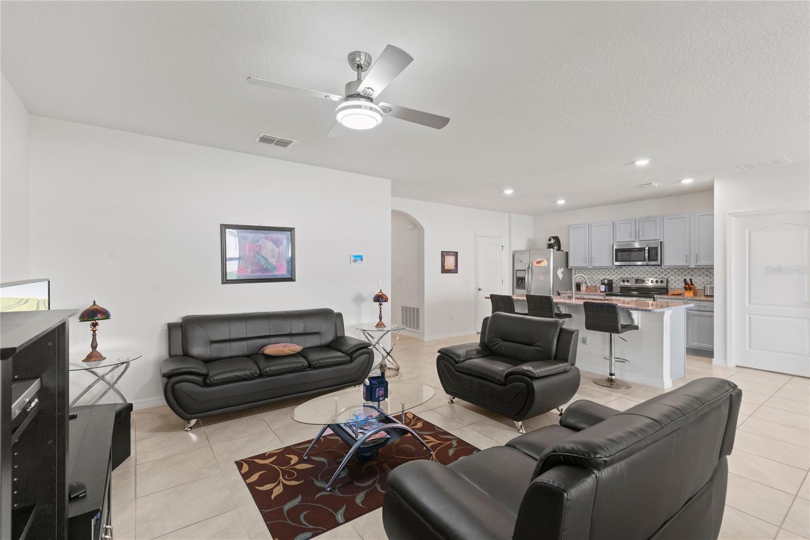 Image 9 of 31 For 3817 Heartleaf Lane