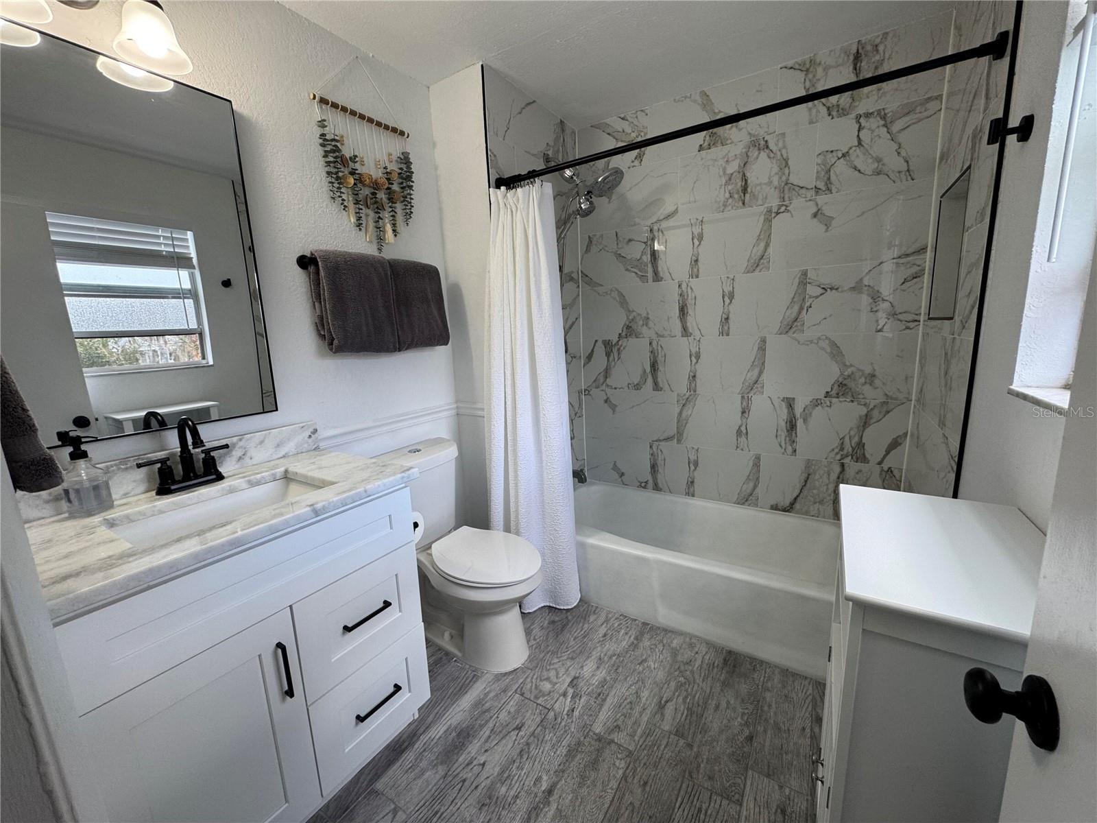 Image 5 of 26 For 114 Windy Circle