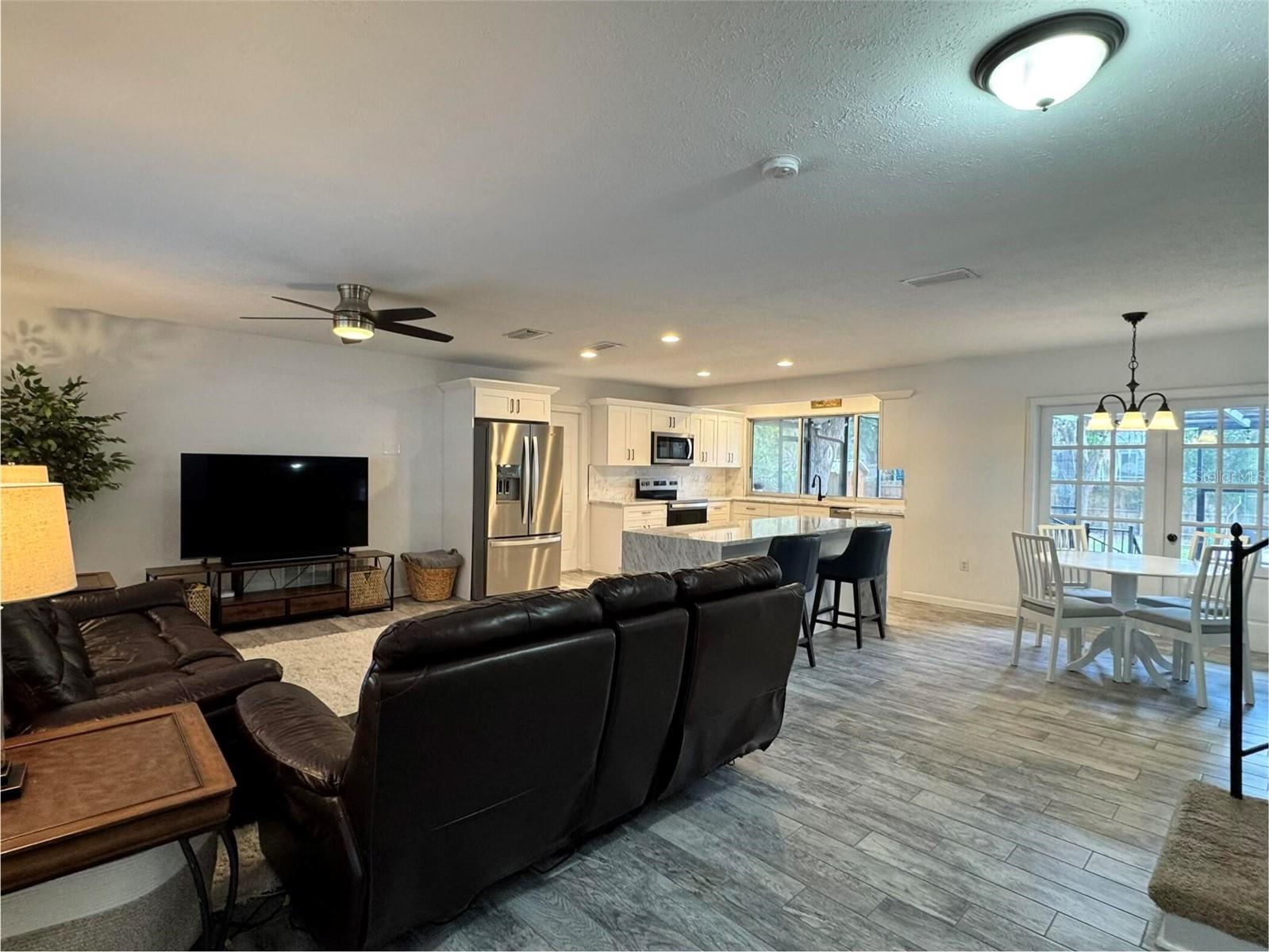 Image 9 of 26 For 114 Windy Circle