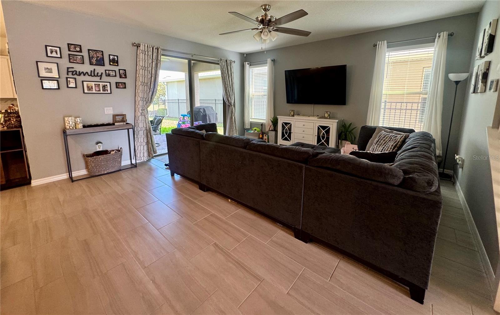 Image 11 of 65 For 16736 Oakboro Street