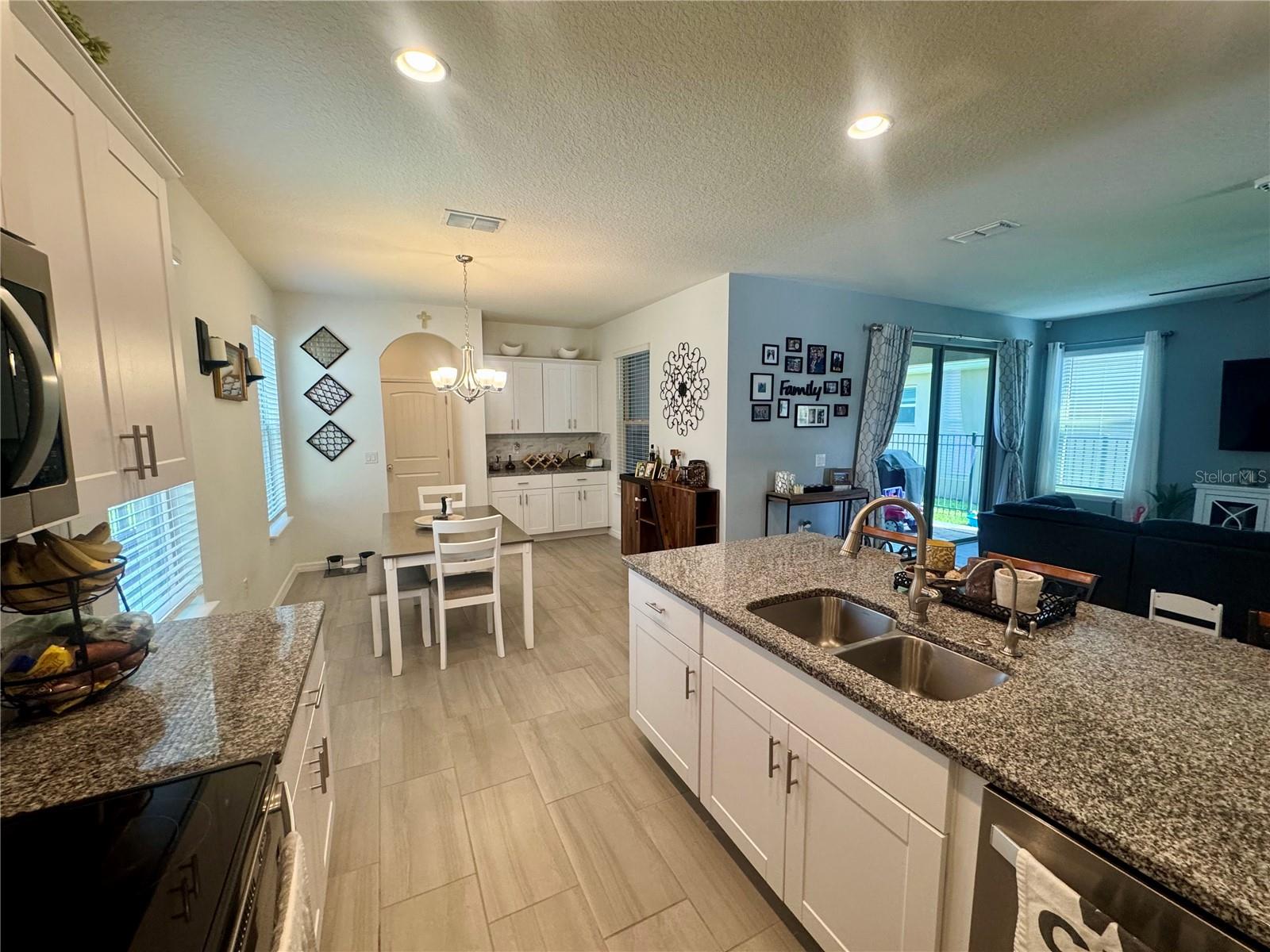 Image 17 of 65 For 16736 Oakboro Street