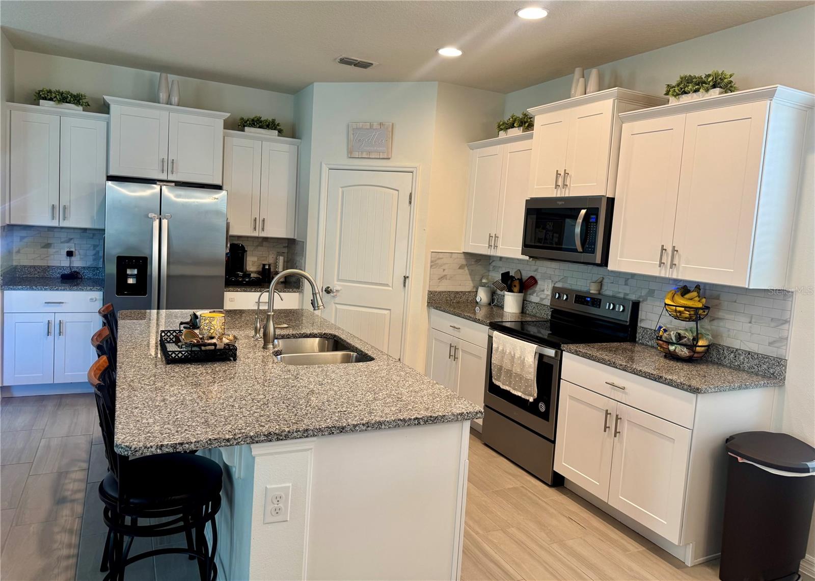 Image 18 of 65 For 16736 Oakboro Street