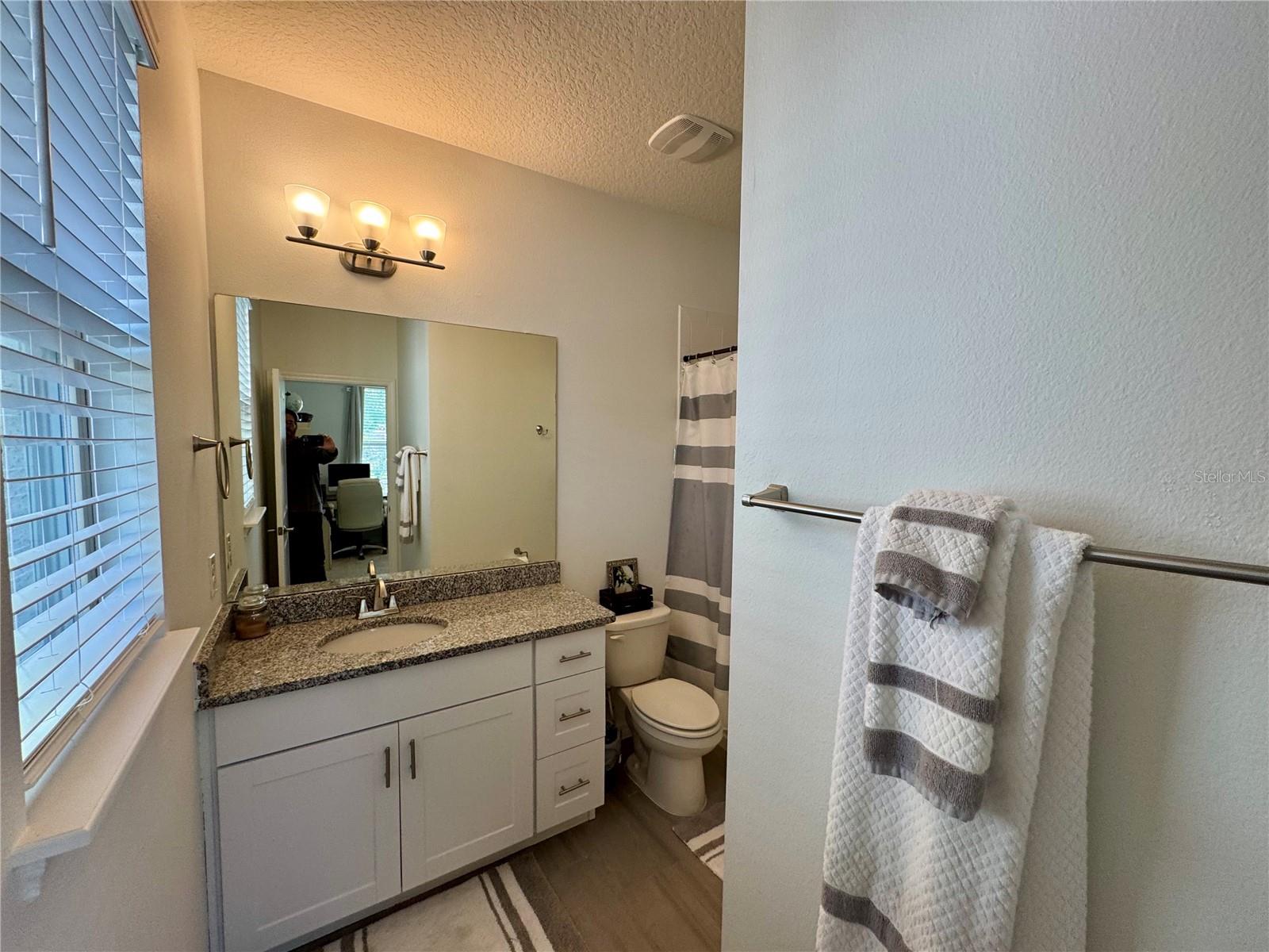 Image 28 of 65 For 16736 Oakboro Street