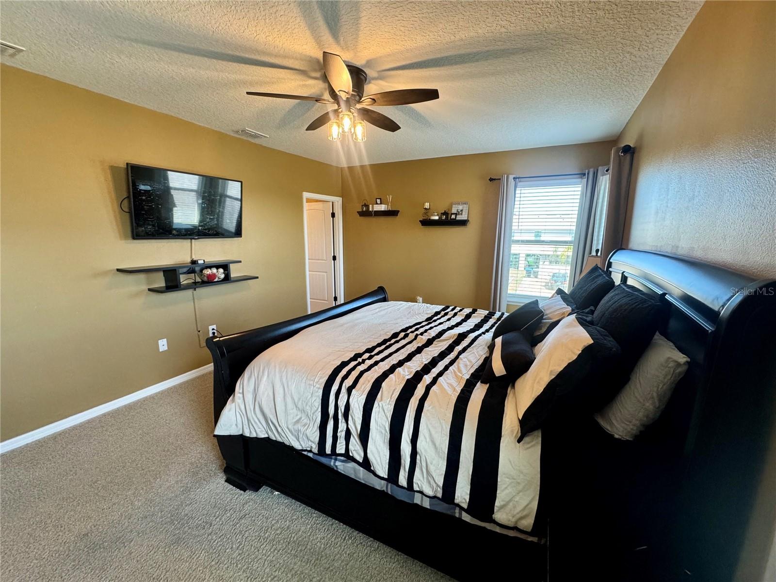 Image 38 of 65 For 16736 Oakboro Street