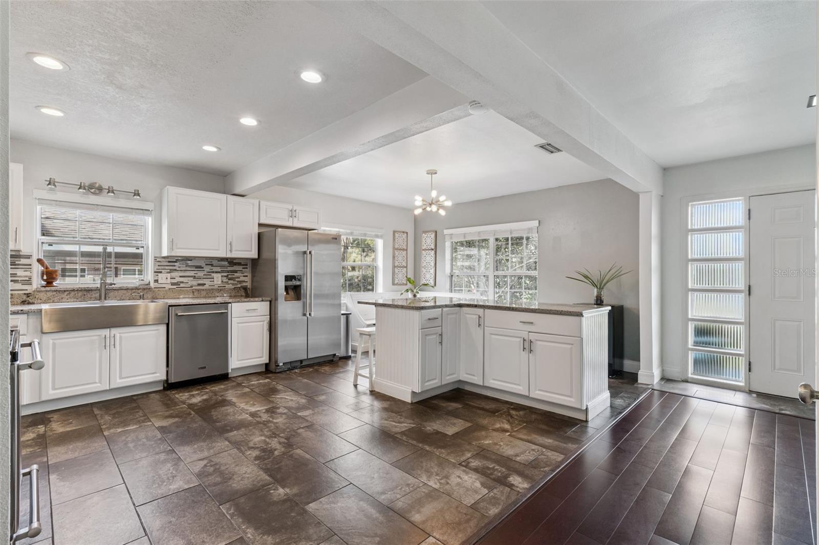 Image 10 of 38 For 3010 Carmia Drive