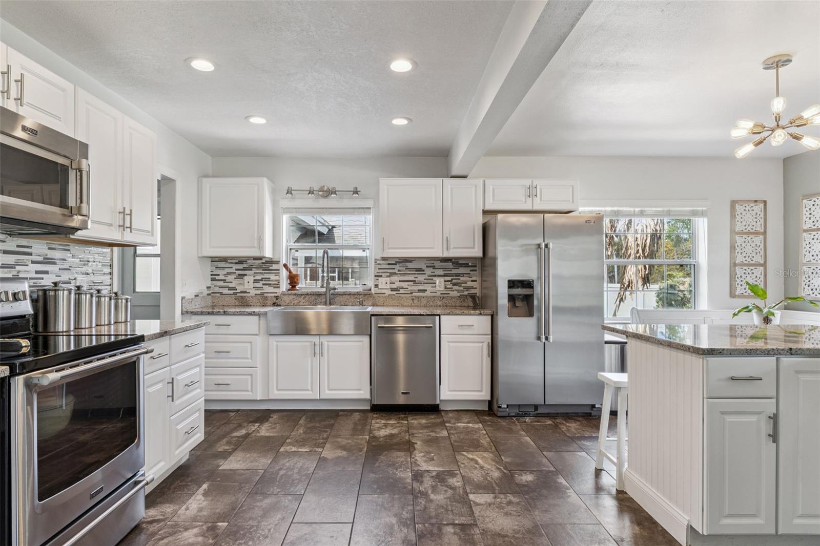 Image 14 of 38 For 3010 Carmia Drive