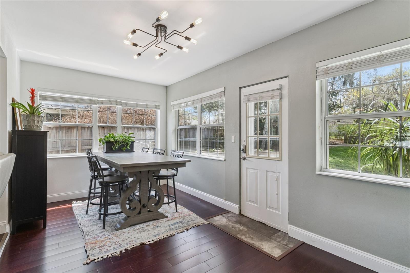 Image 15 of 38 For 3010 Carmia Drive