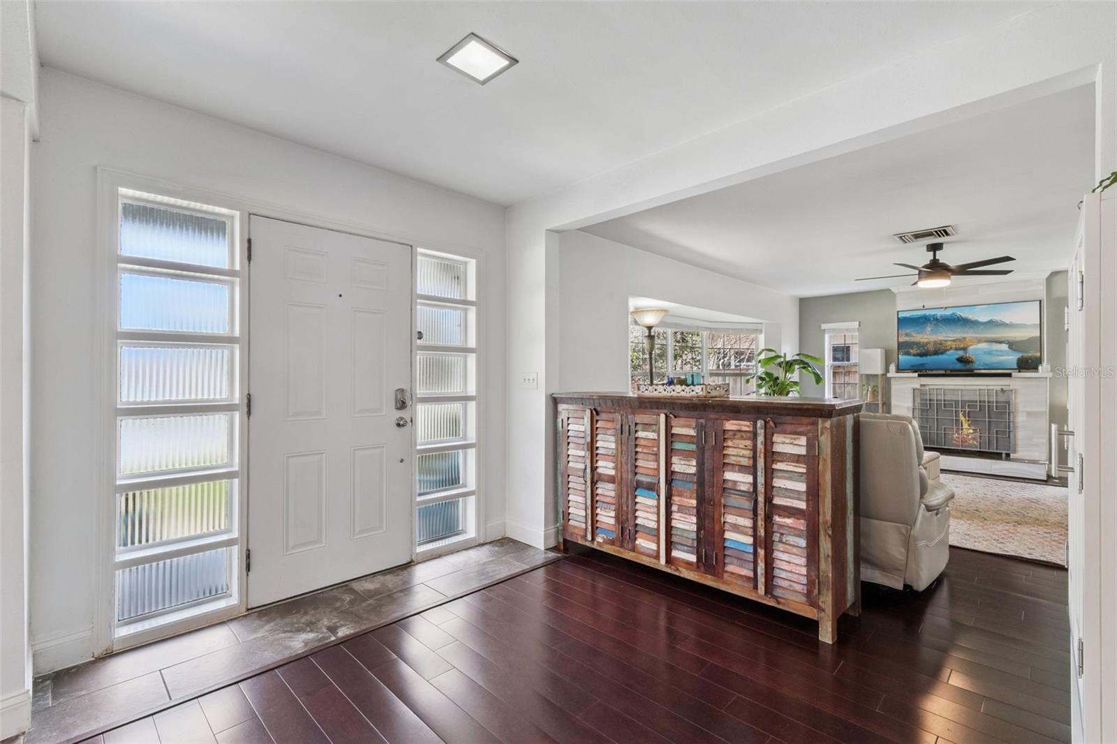 Image 4 of 38 For 3010 Carmia Drive