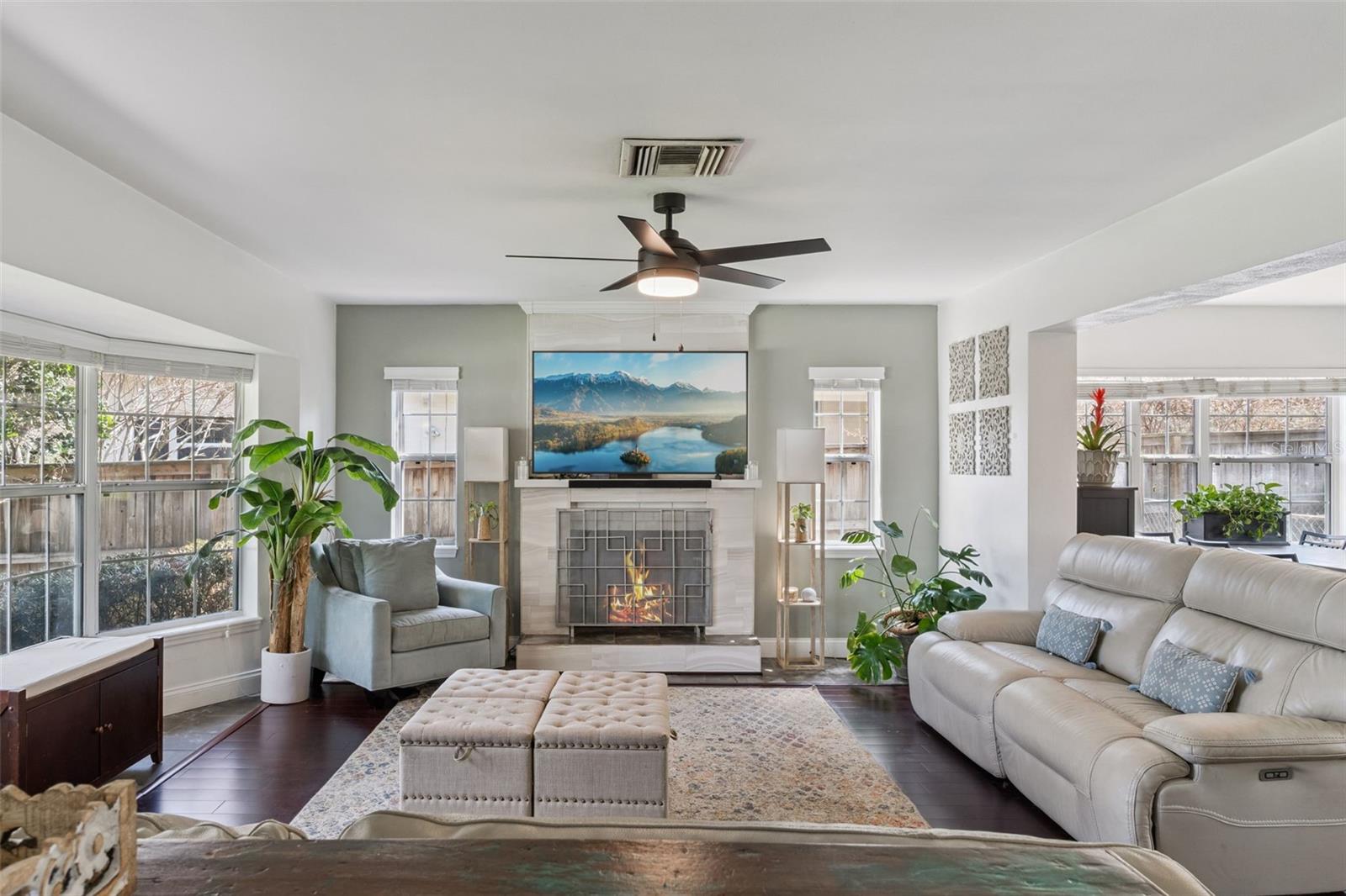 Image 8 of 38 For 3010 Carmia Drive