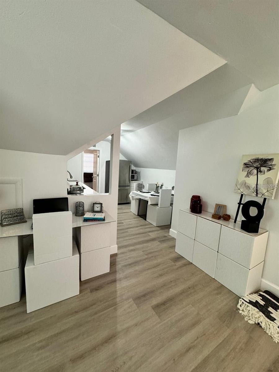 Image 4 of 12 For 860 Magnolia Avenue 3