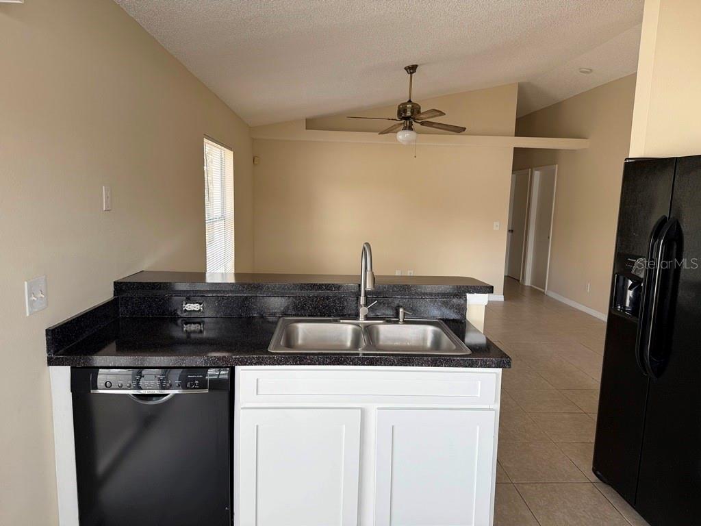 Image 11 of 31 For 2915 Colleen Circle