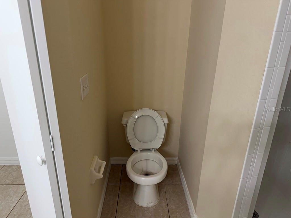 Image 25 of 31 For 2915 Colleen Circle