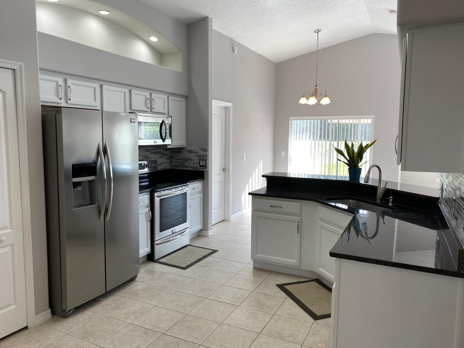 Image 3 of 20 For 1450 Portmoor Way