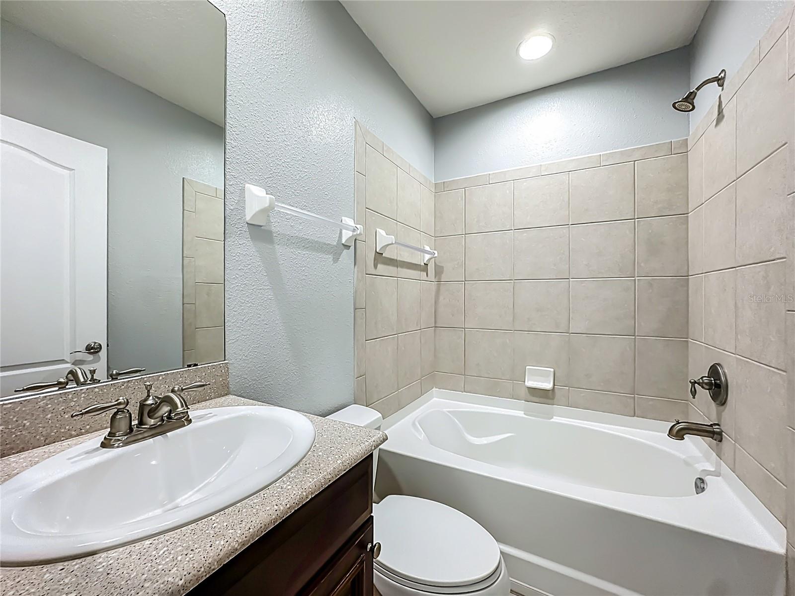 Image 28 of 37 For 3805 Messina Drive