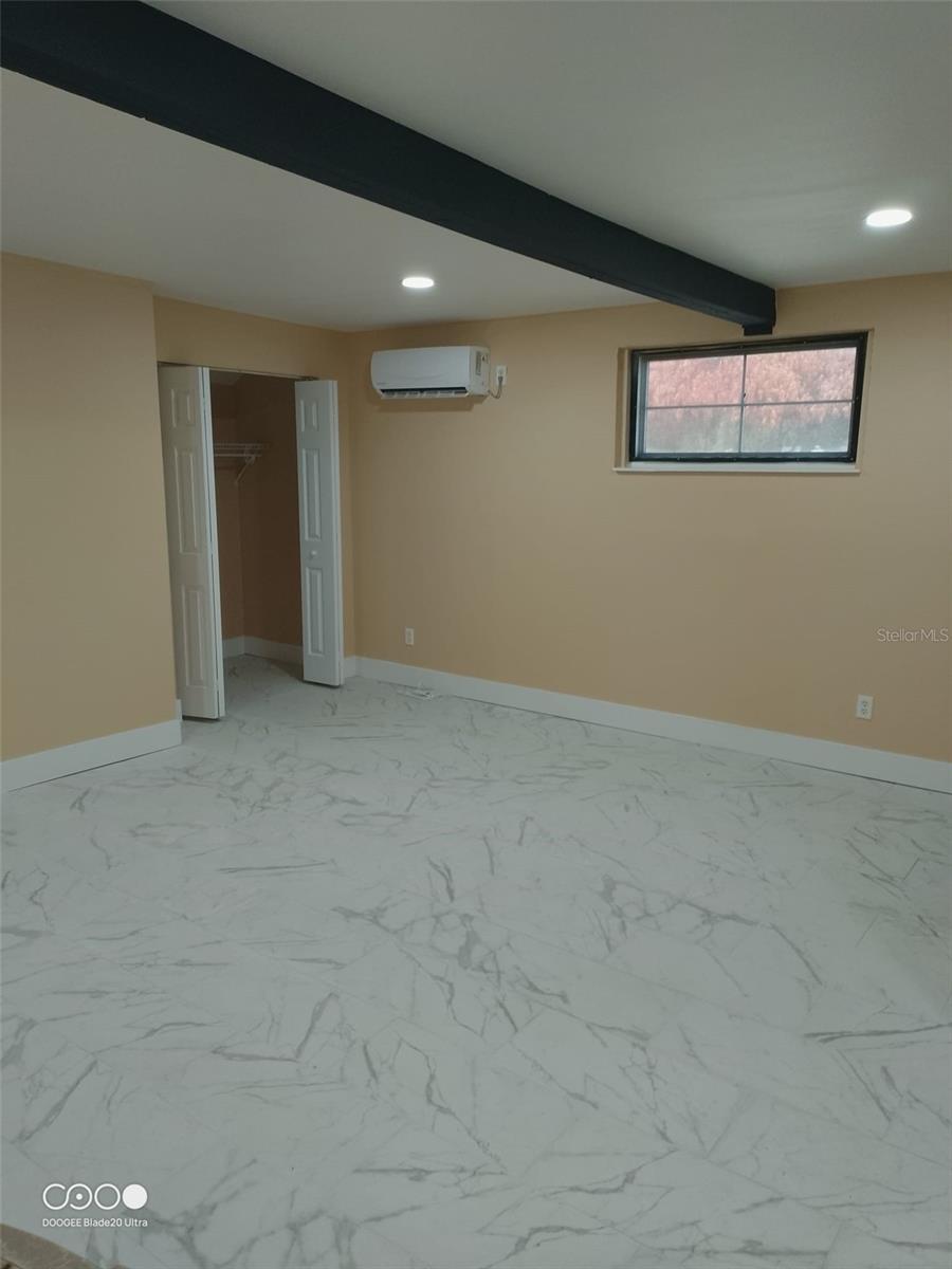 Image 10 of 19 For 635 Durango Way