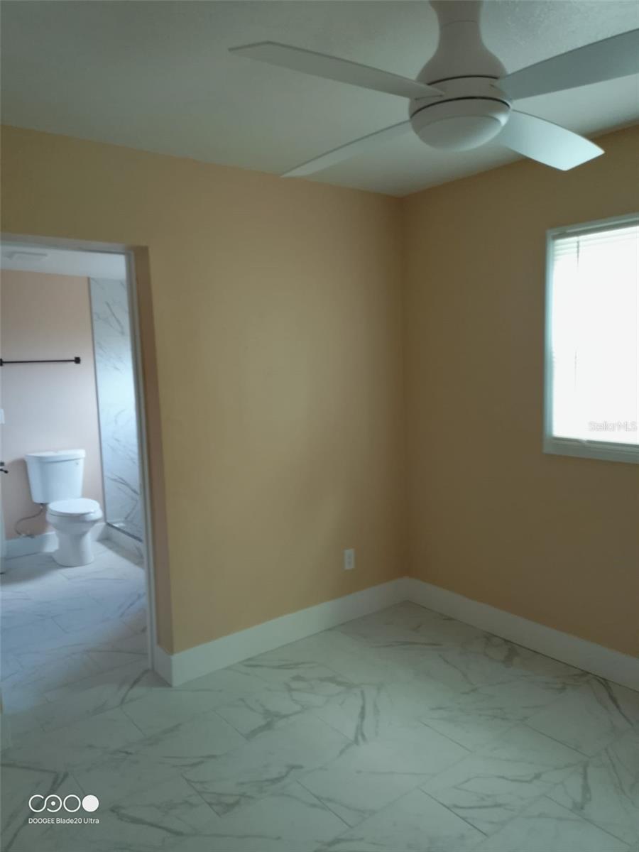 Image 12 of 19 For 635 Durango Way