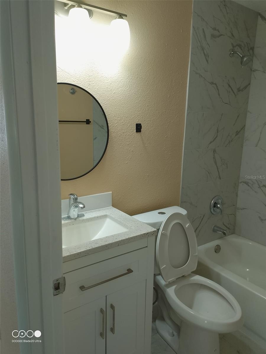 Image 14 of 19 For 635 Durango Way