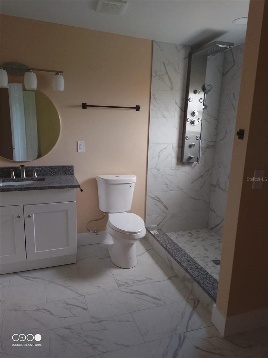 Image 18 of 19 For 635 Durango Way