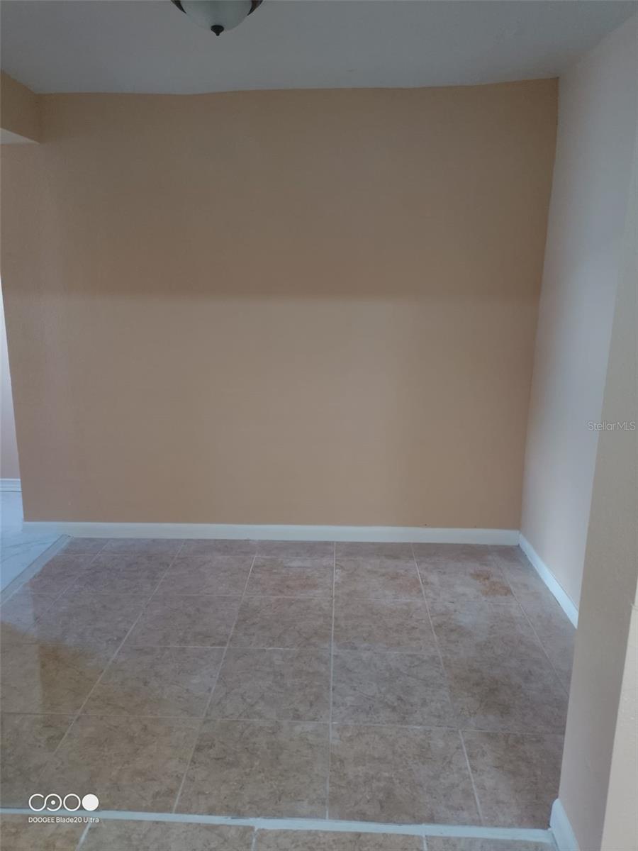 Image 5 of 19 For 635 Durango Way