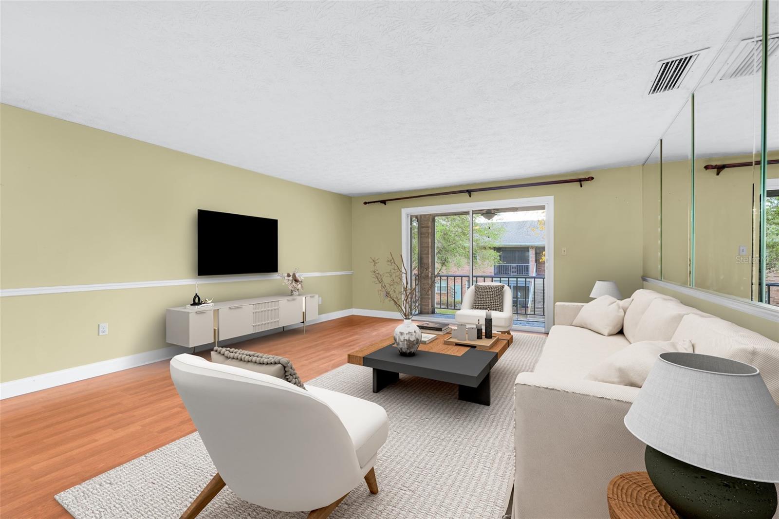 Image 8 of 47 For 4224 Lake Underhill Road 8b8