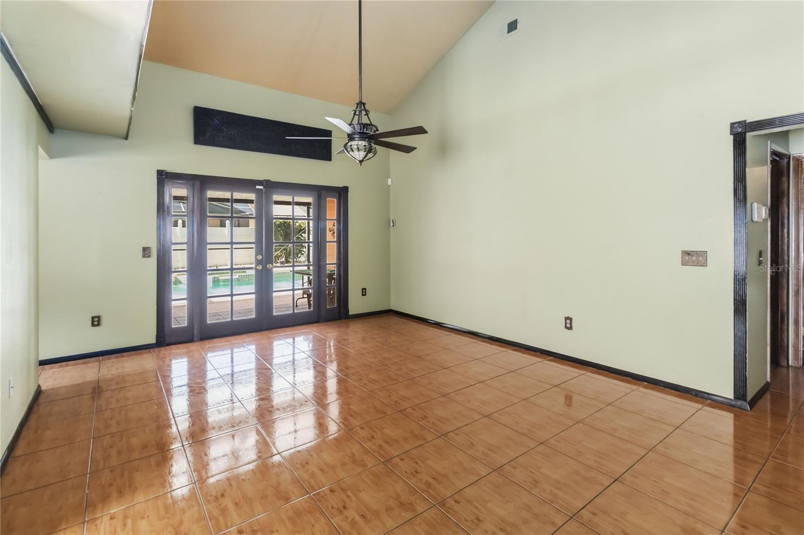 Image 10 of 32 For 12620 Belrose Avenue