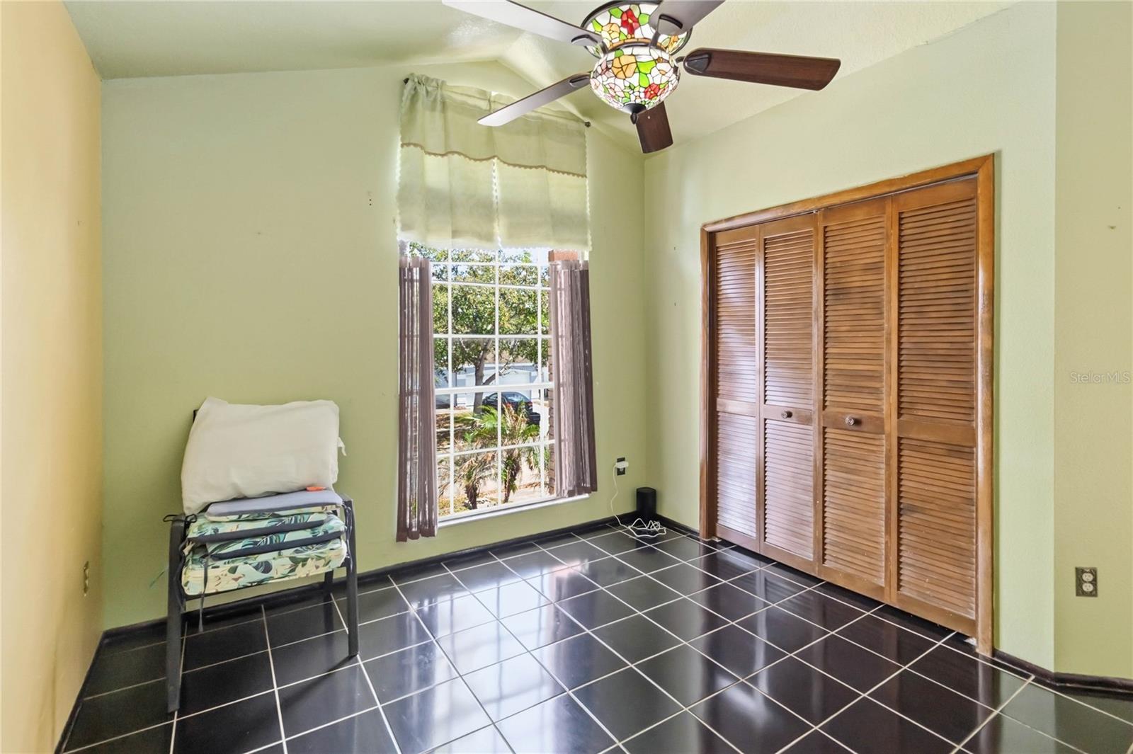 Image 24 of 32 For 12620 Belrose Avenue