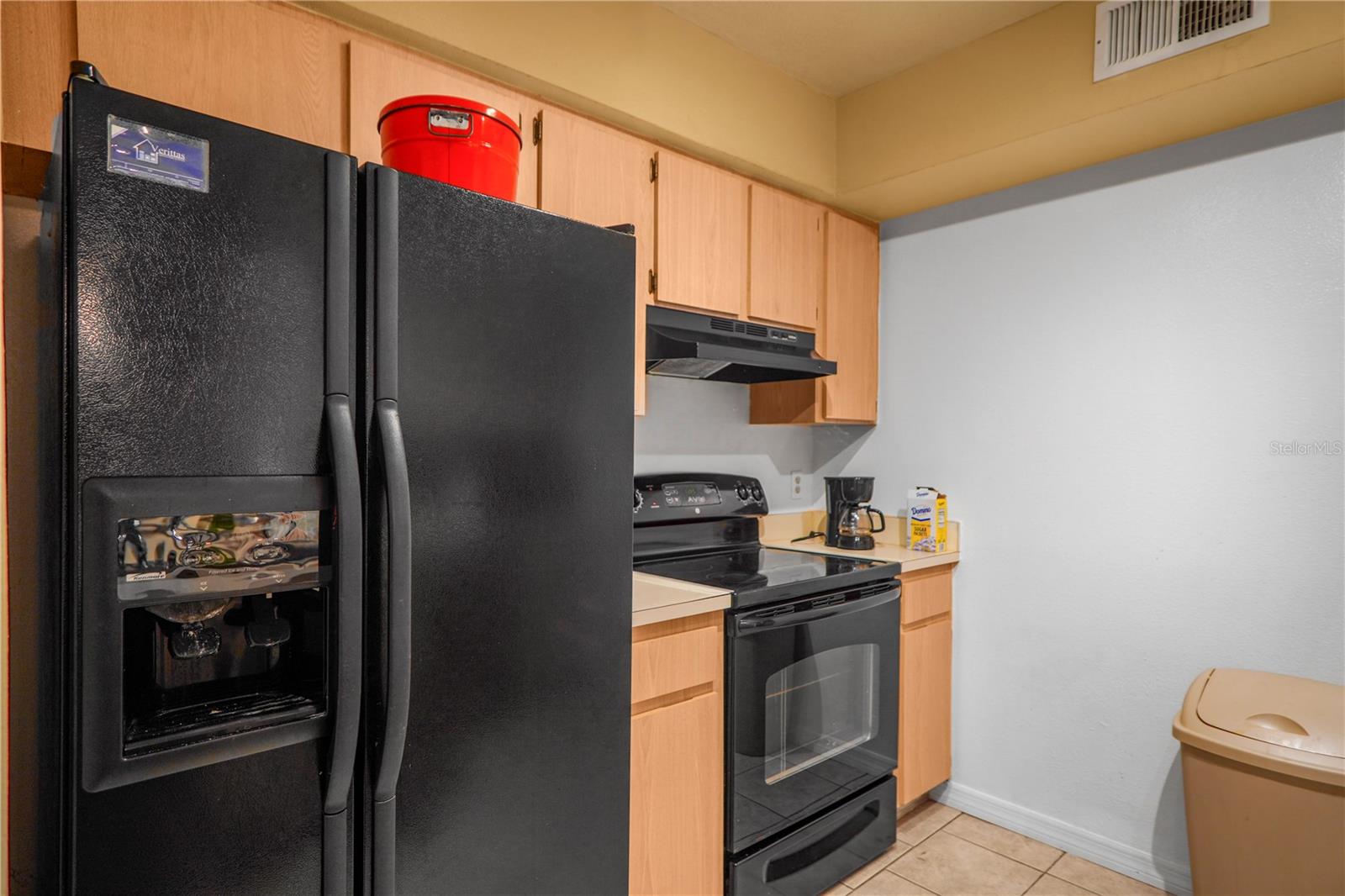 Image 10 of 38 For 4605 Gate Place 05