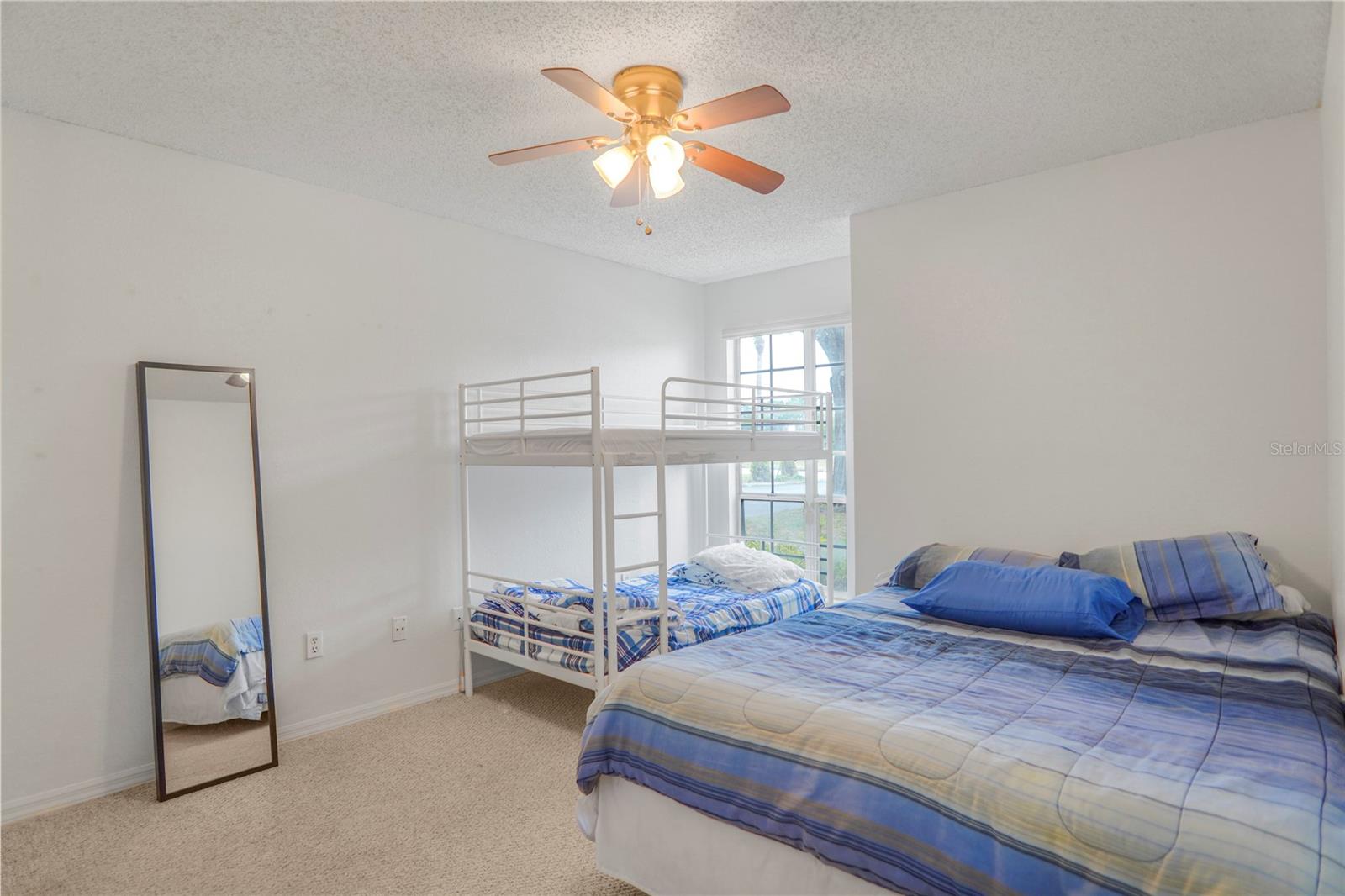 Image 17 of 38 For 4605 Gate Place 05