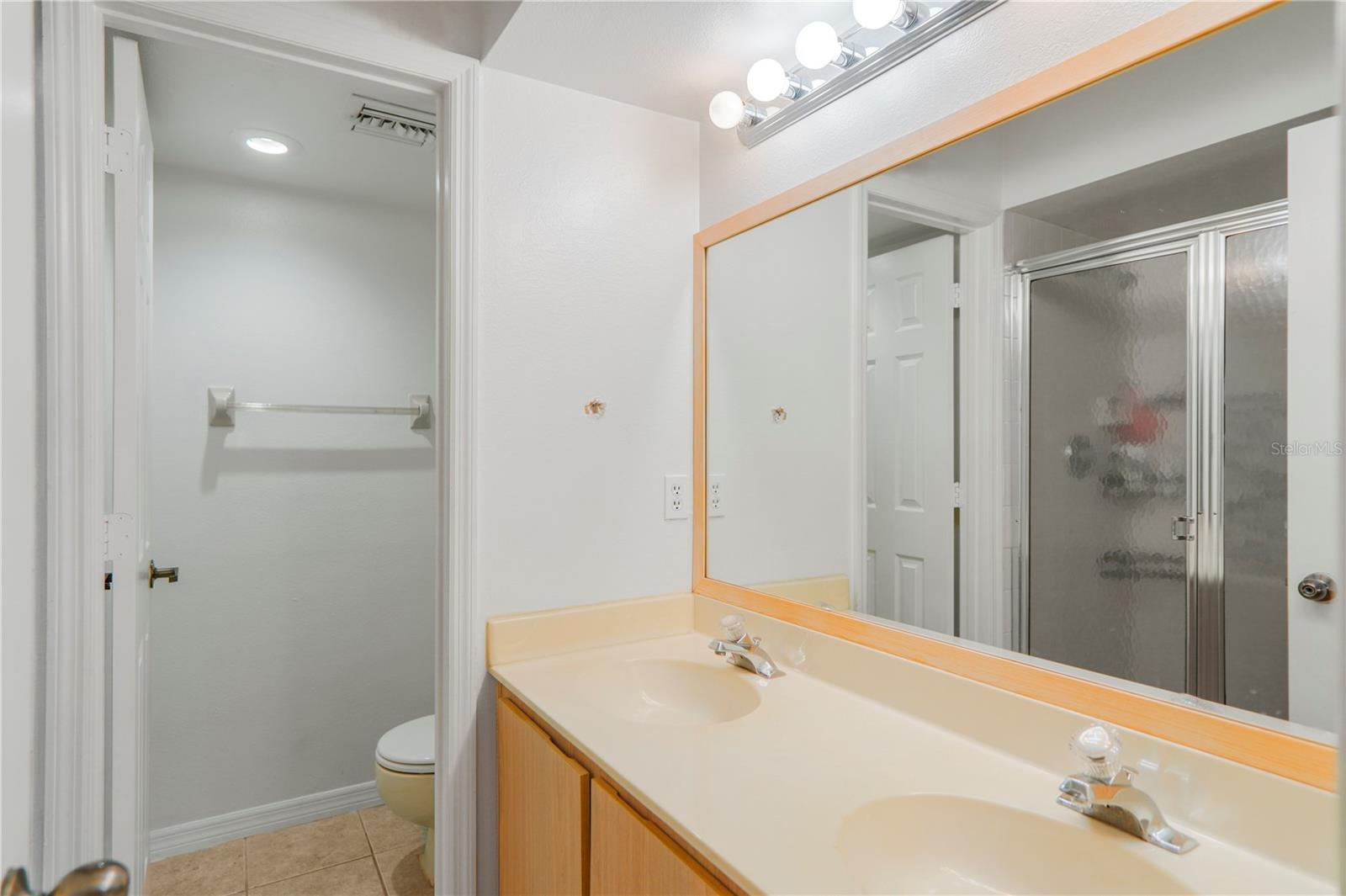 Image 22 of 38 For 4605 Gate Place 05