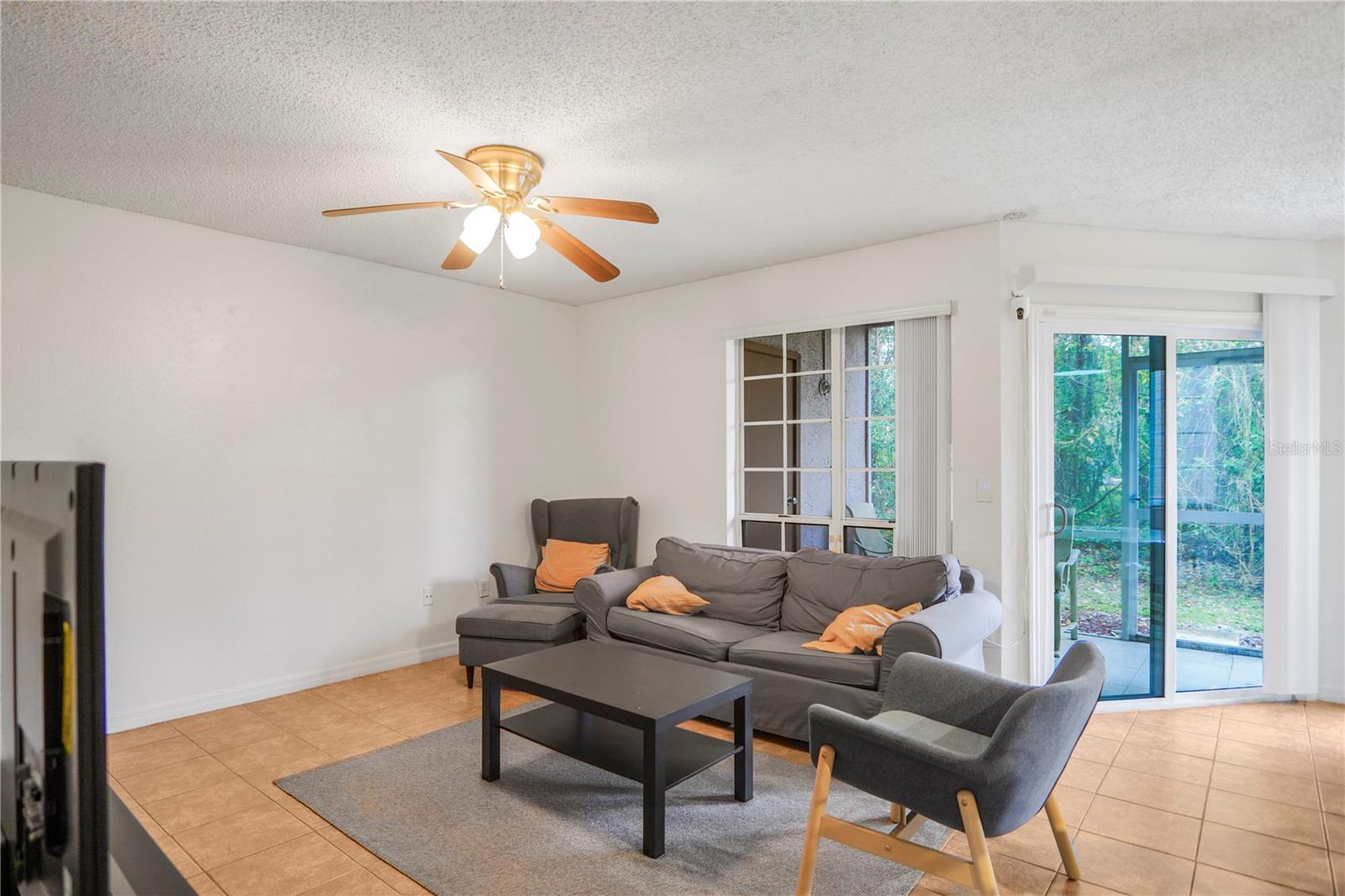 Image 3 of 38 For 4605 Gate Place 05