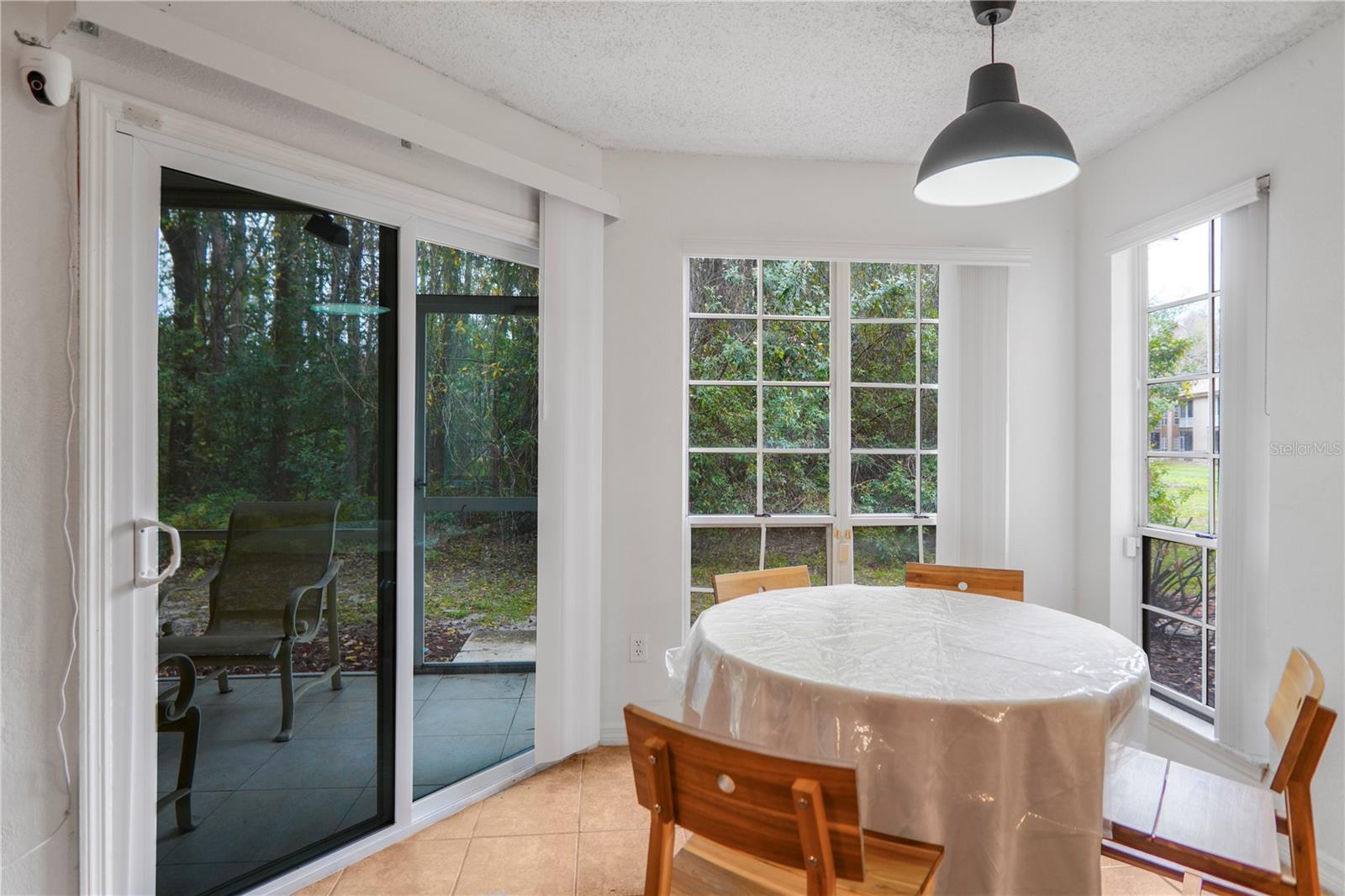 Image 6 of 38 For 4605 Gate Place 05