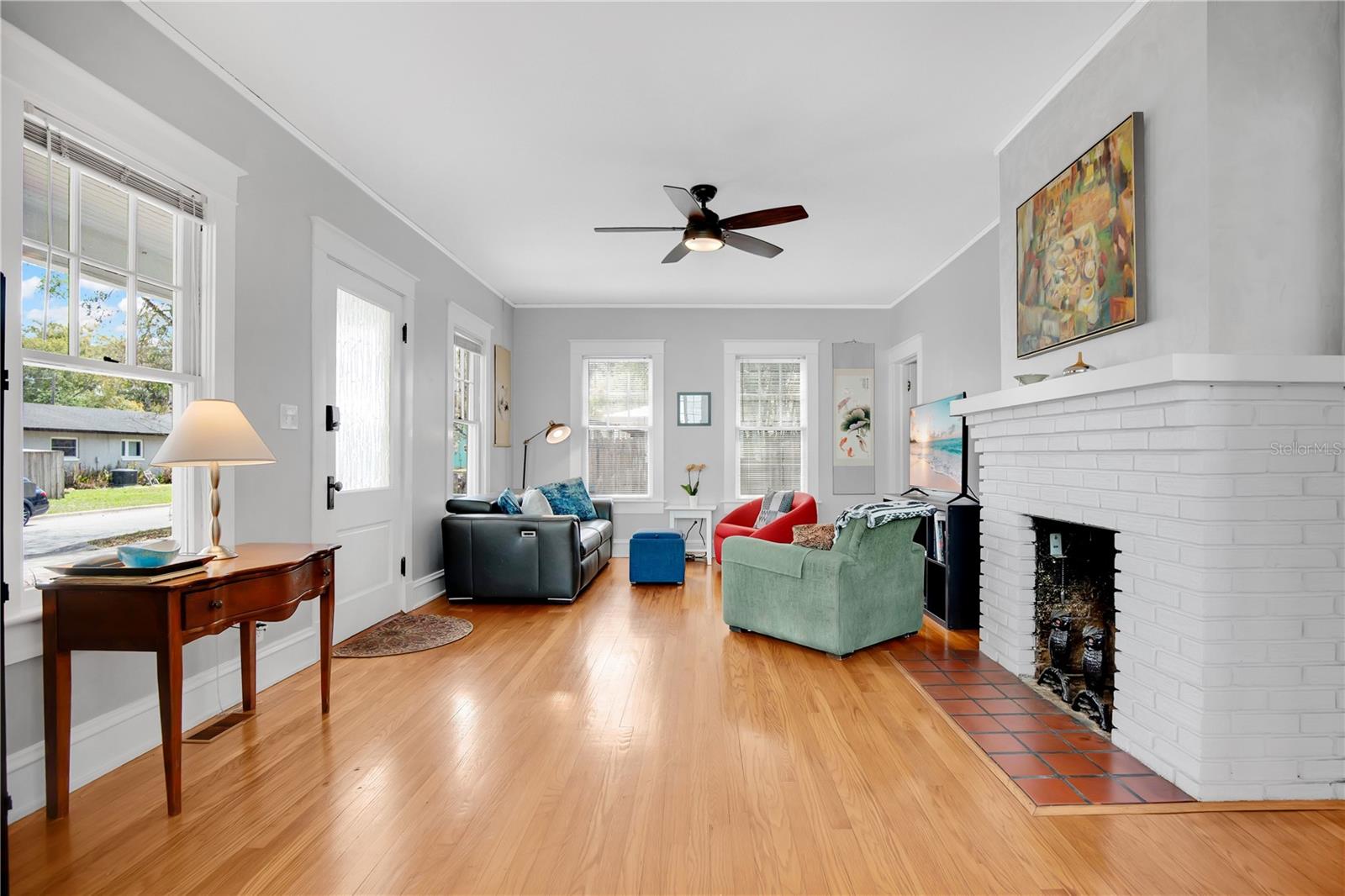 Image 5 of 30 For 1702 Magnolia Avenue