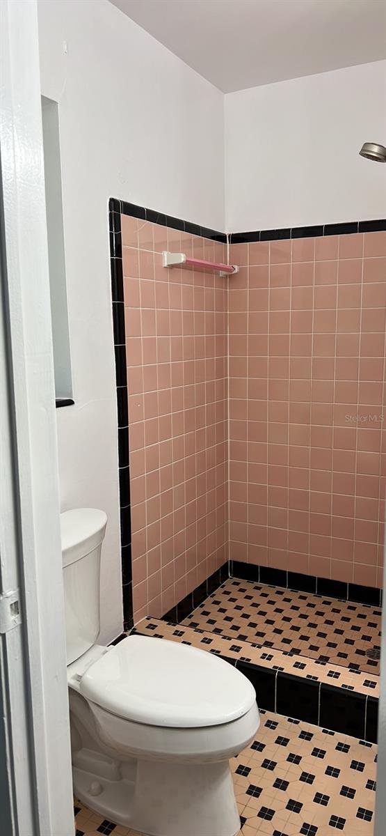 Image 8 of 12 For 5400 San Juan Boulevard