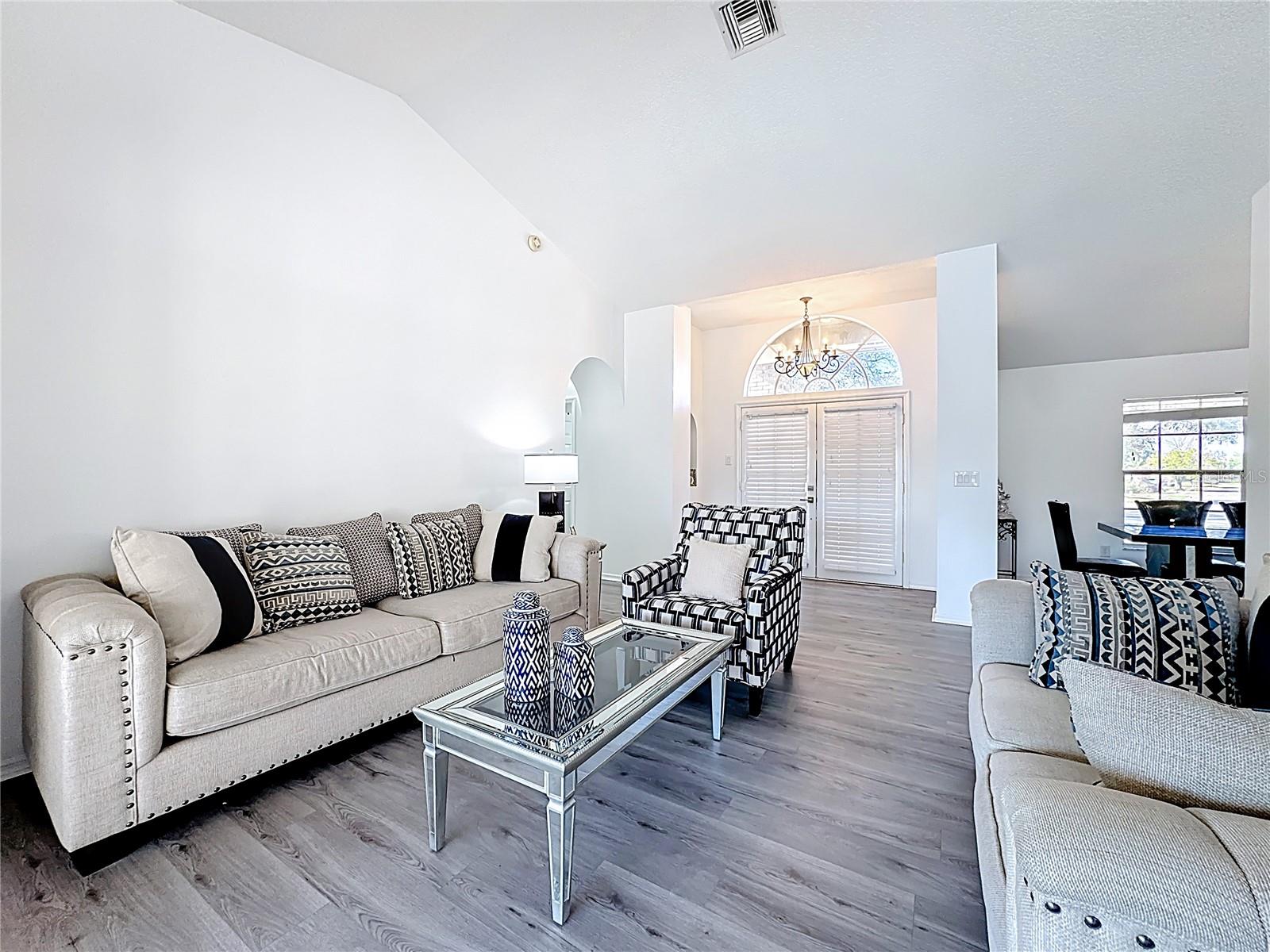 Image 13 of 61 For 1125 Almond Tree Circle