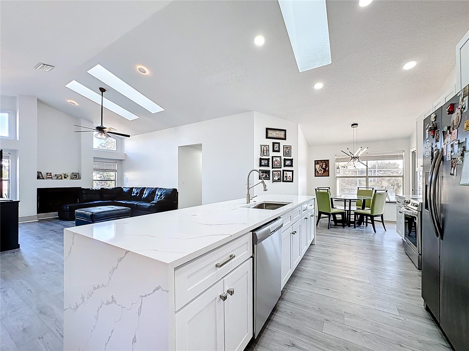 Image 21 of 61 For 1125 Almond Tree Circle