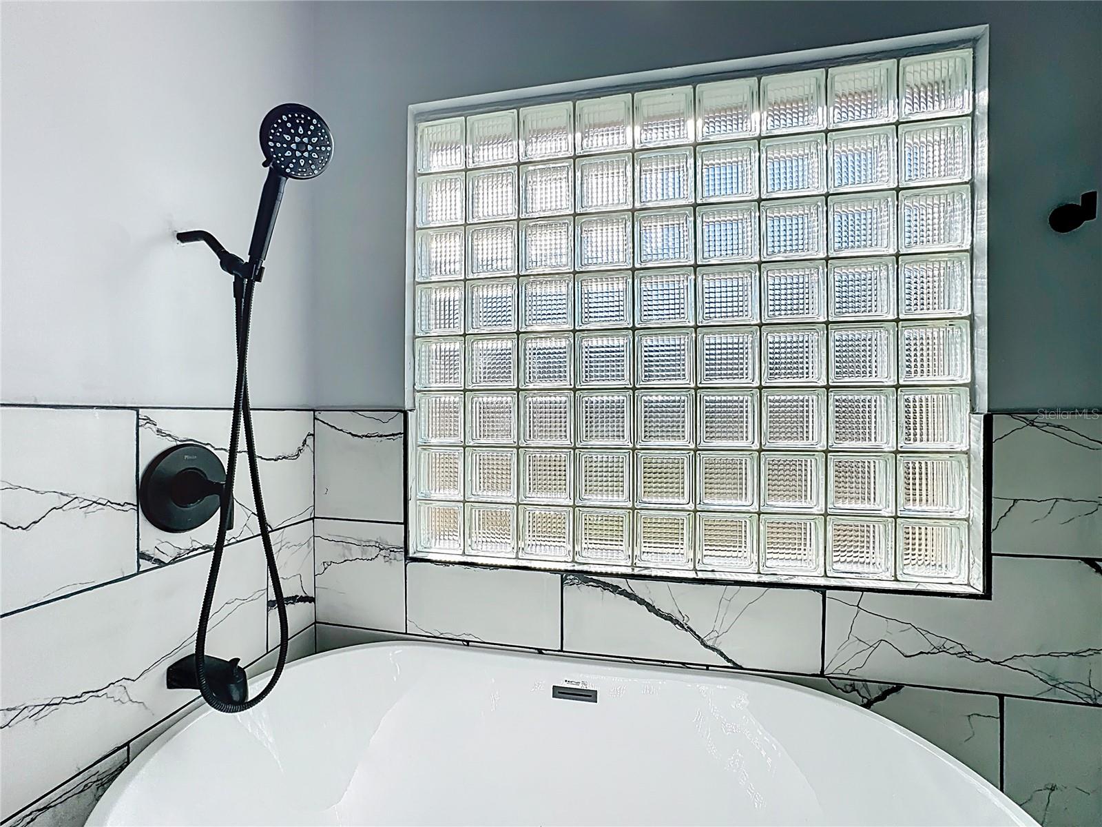 Image 43 of 61 For 1125 Almond Tree Circle