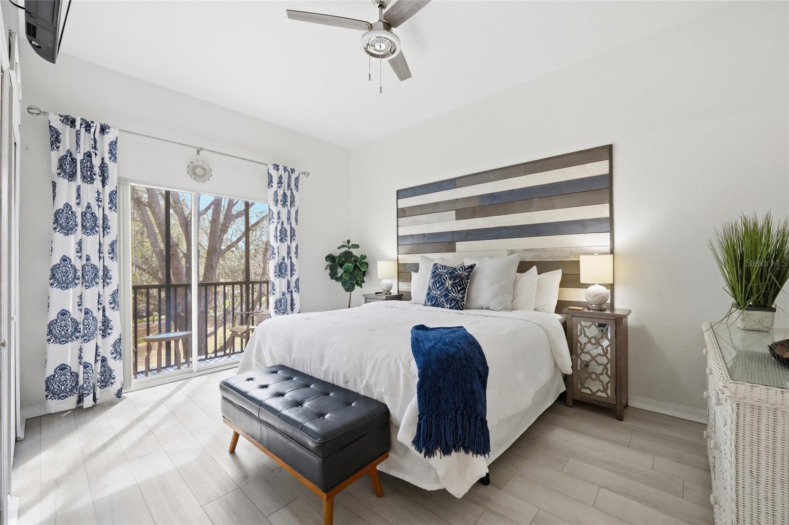 Image 10 of 37 For 411 Lucaya Loop 411