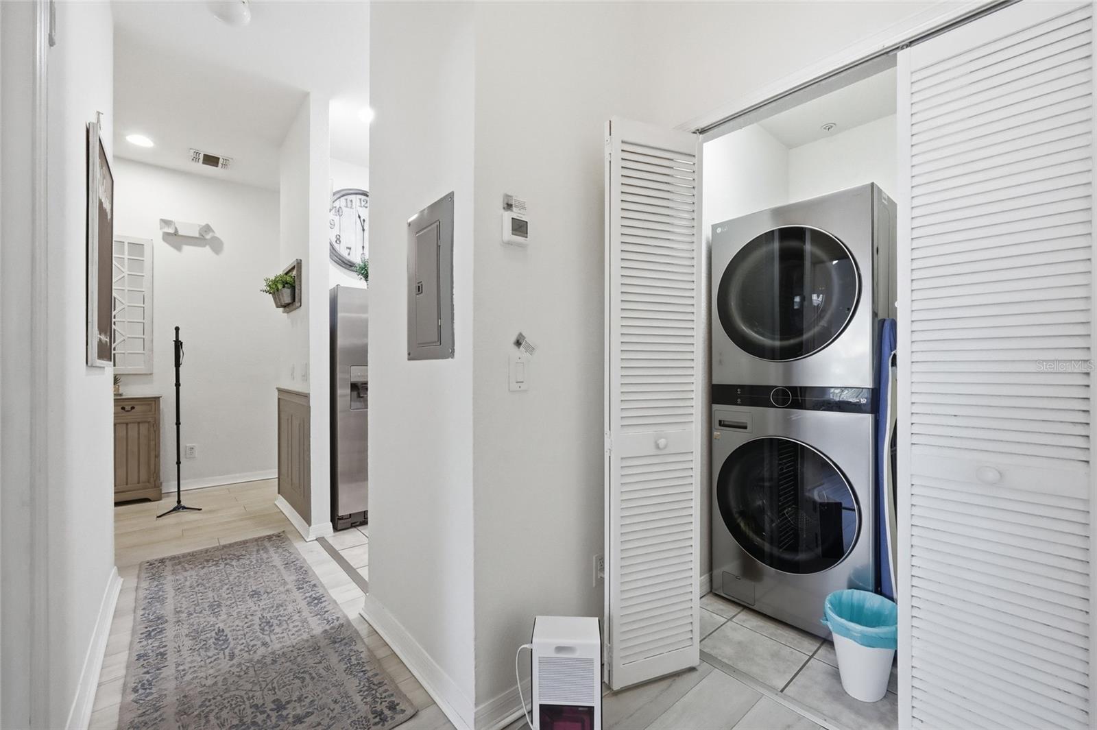 Image 16 of 37 For 411 Lucaya Loop 411