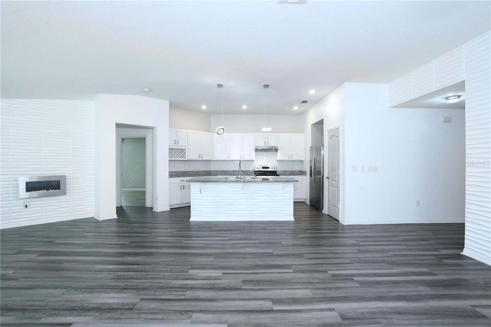 Image 17 of 38 For 1141 Augustus Drive