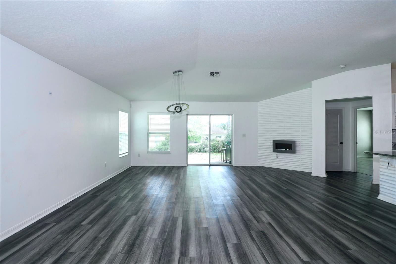 Image 18 of 38 For 1141 Augustus Drive