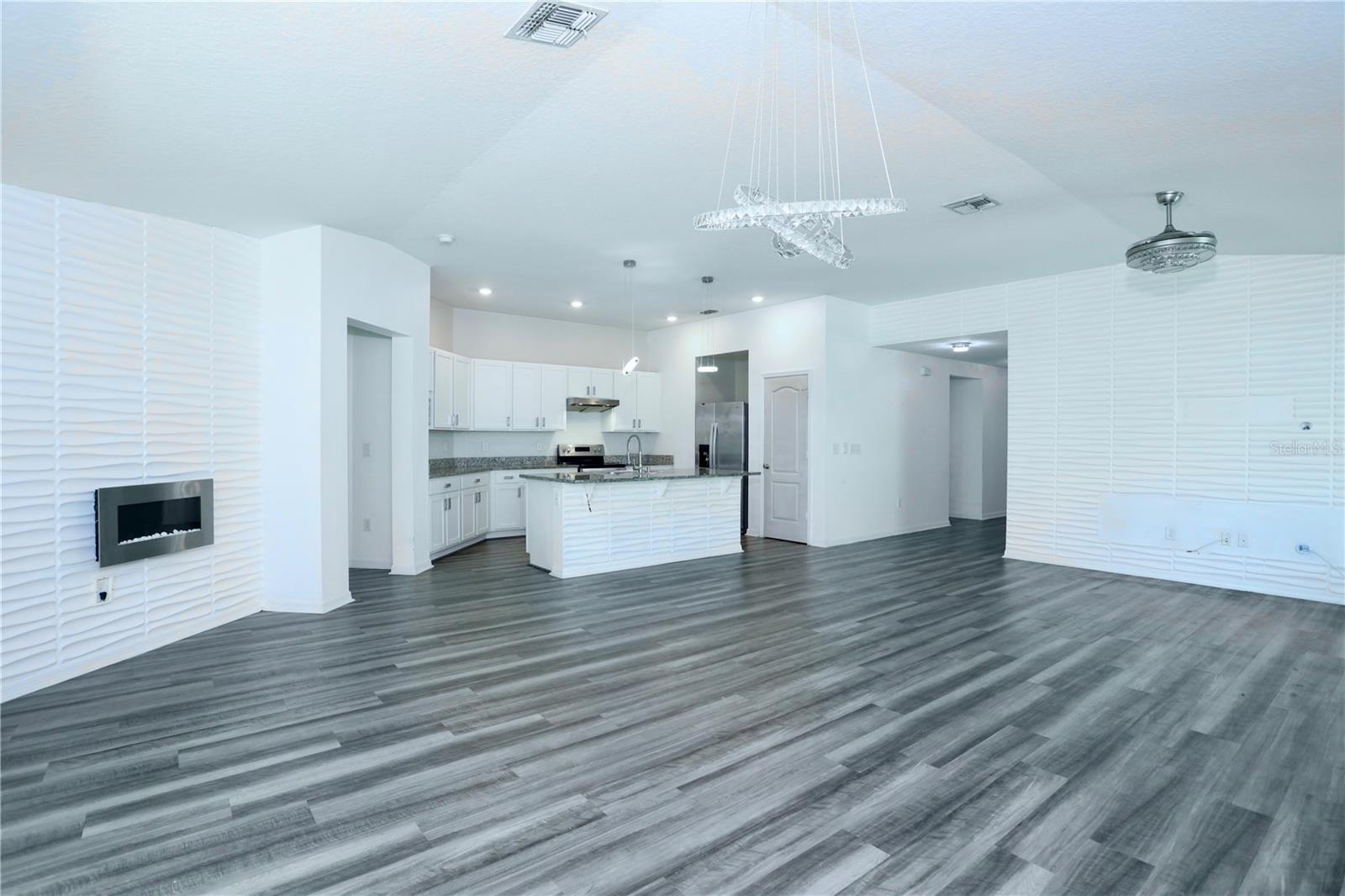 Image 20 of 38 For 1141 Augustus Drive