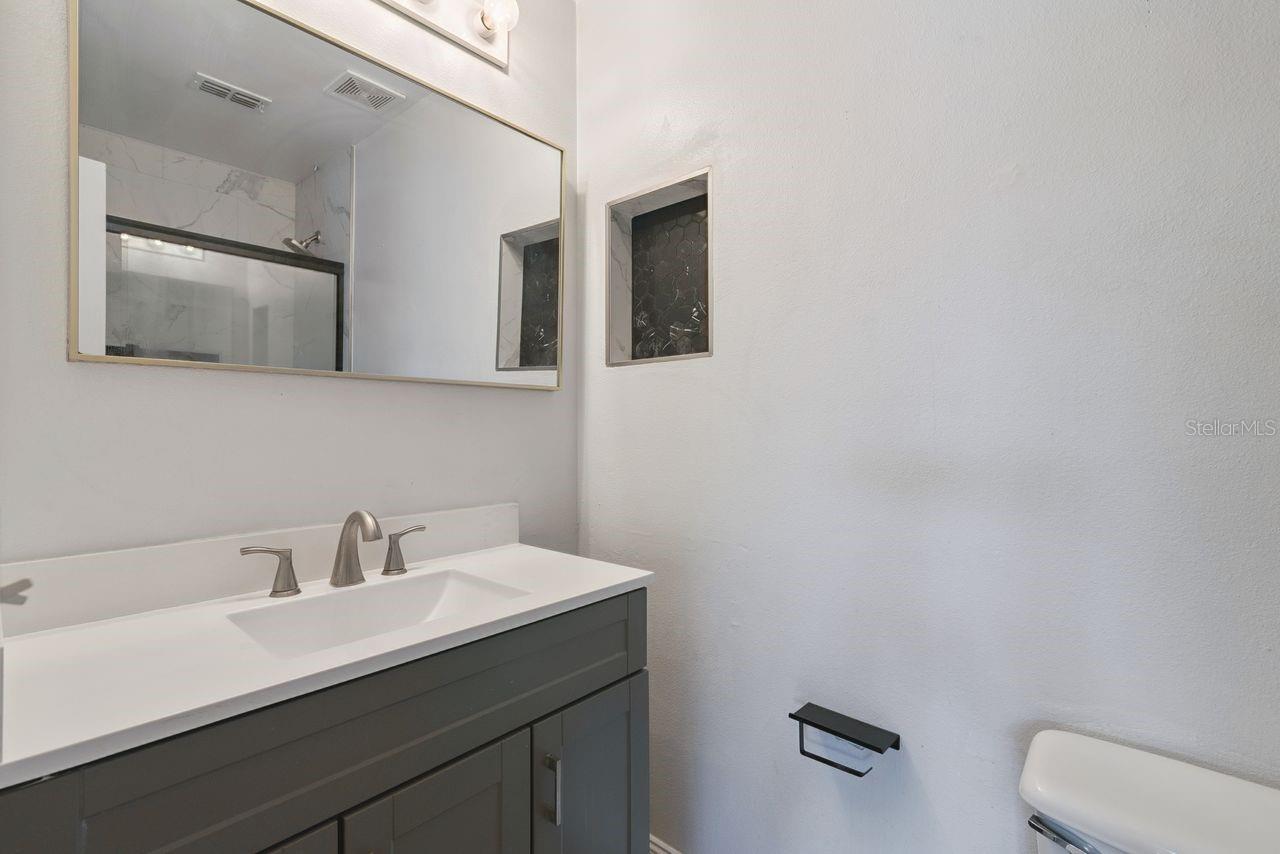 Image 31 of 45 For 2735 Howland Boulevard