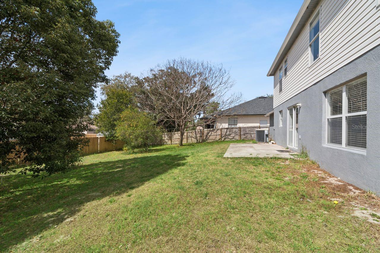 Image 38 of 45 For 2735 Howland Boulevard